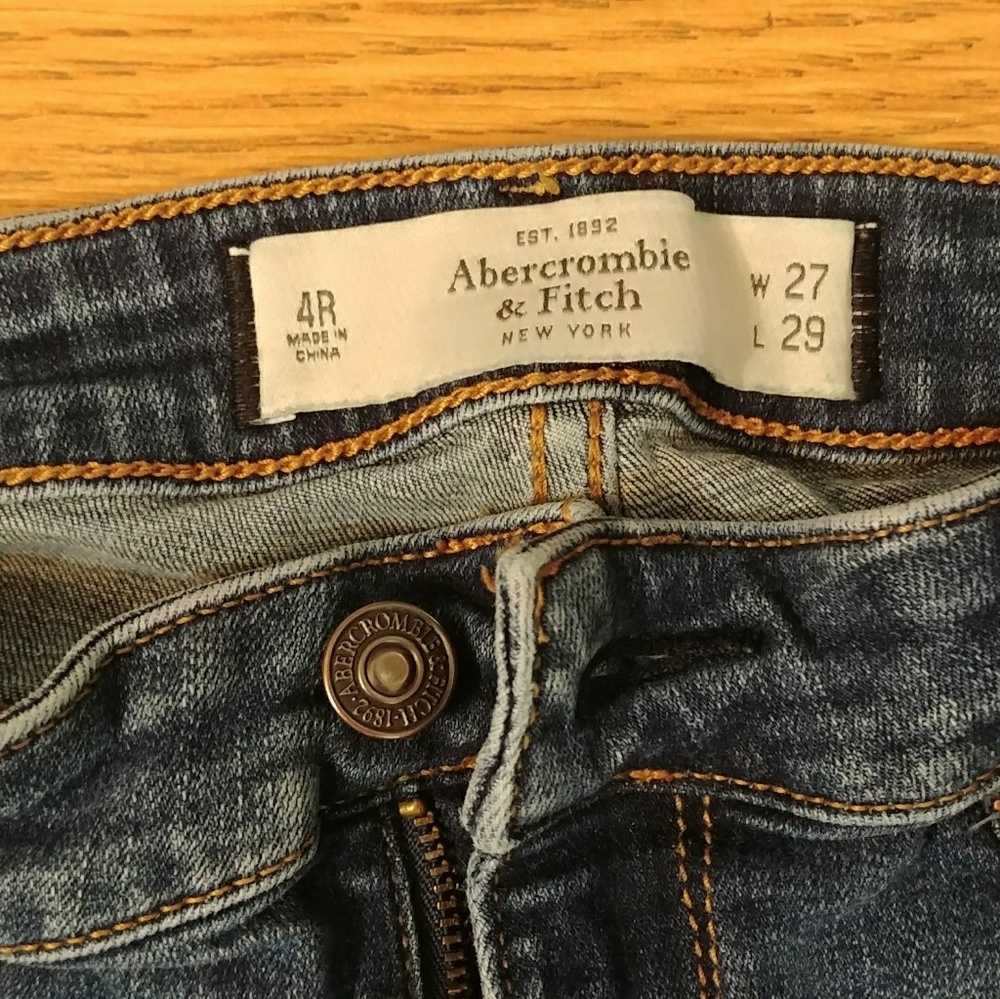 Abercombie and fitch jeans size 4